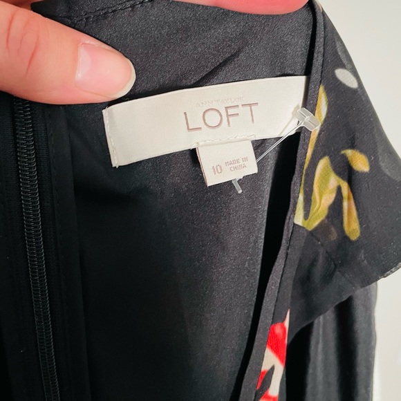 LOFT Sleeveless Floral Dress - Picture 4 of 5